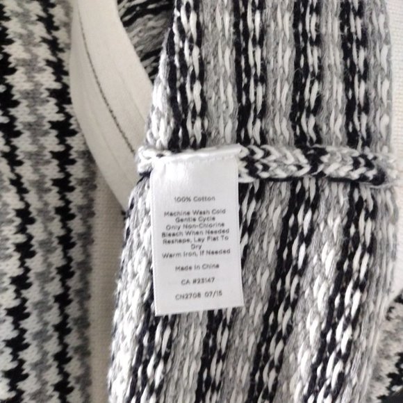 Talbots Houndstooth pattern zip front sweater long sleeves heavy knit‎ Sz PM - Picture 7 of 8